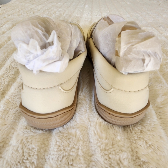 My Pillow My Slippers Womens Size 10 All Season Leather Slip On Cream 74468-06 - Picture 6 of 9